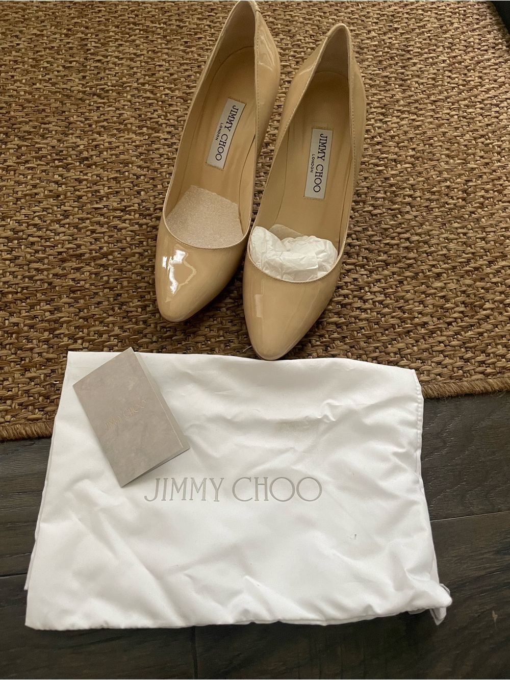 Jimmy Choo Patent Leather Pointed-Toe Pumps in Nude 38 247MEI